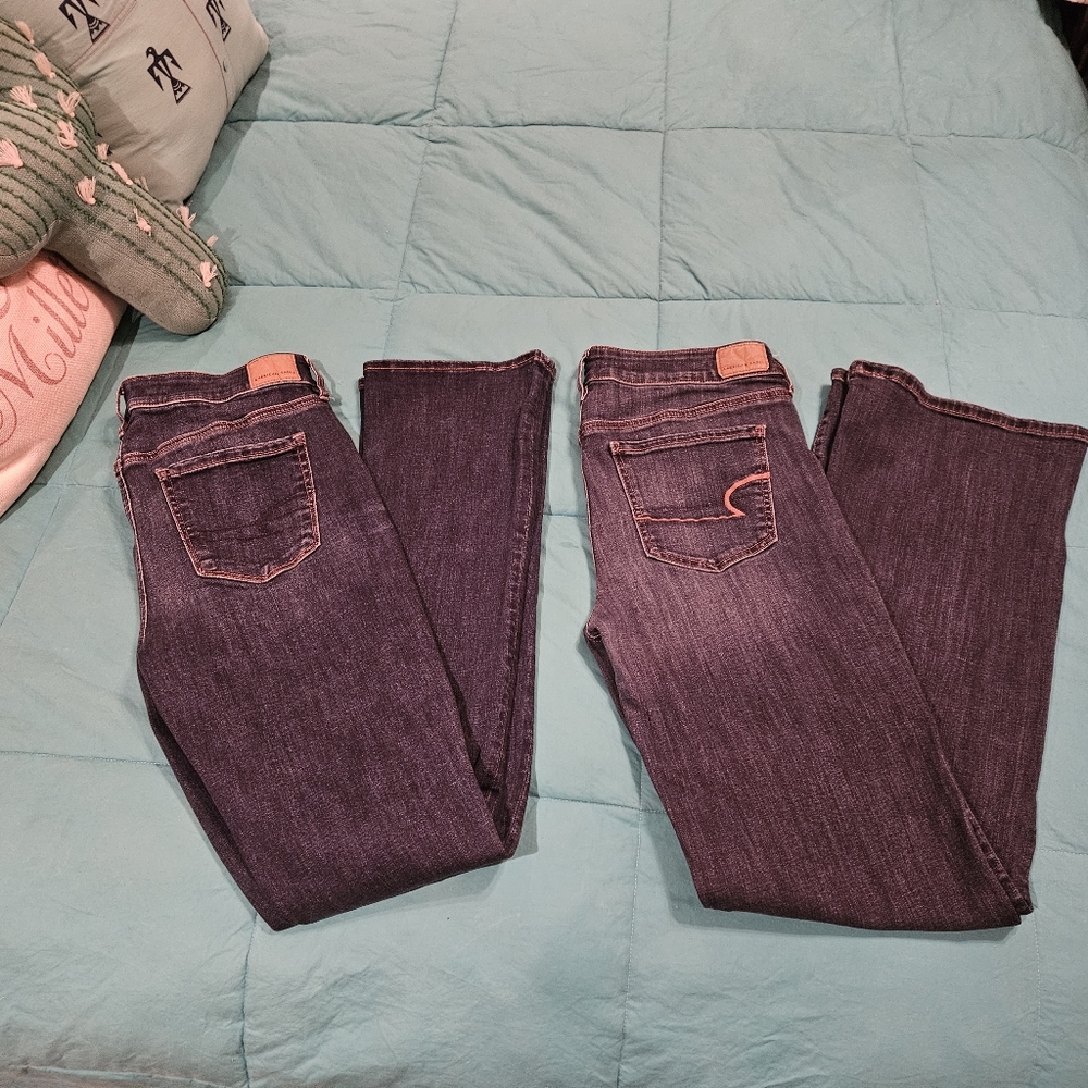 2 PAIRS American Eagle Jeans Both 10L, Favorite Boyfriend & High Rise SkinnyKick
